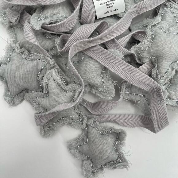 LAND OF NOD Star Garland Fabric Raw Hem Silver Gray Holiday Christmas New Years - Picture 4 of 11